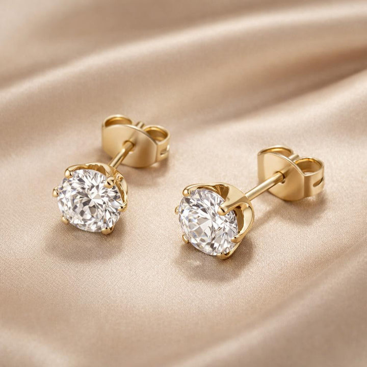 Zirconia earrings with white gold