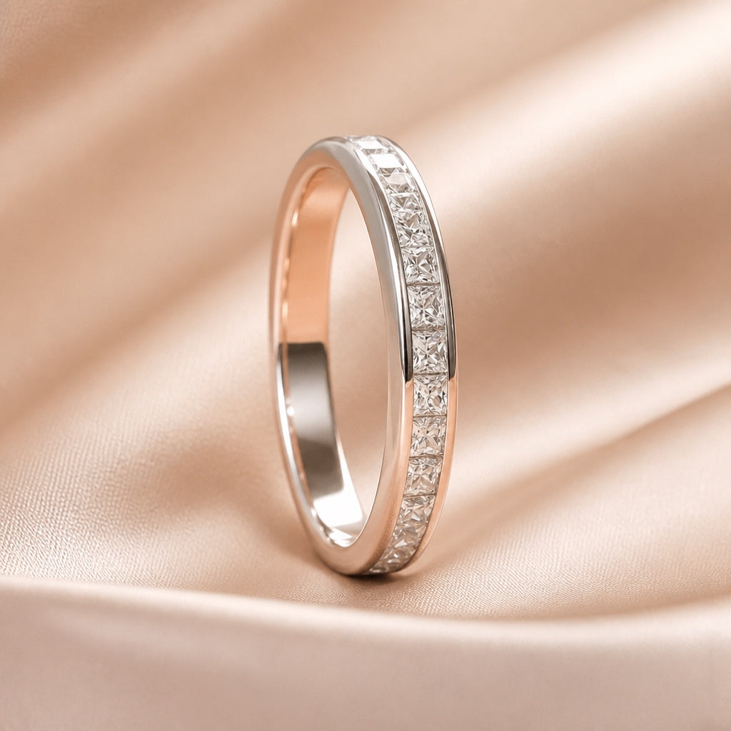 Elegant White Gold Ring with Cubic Zirconia