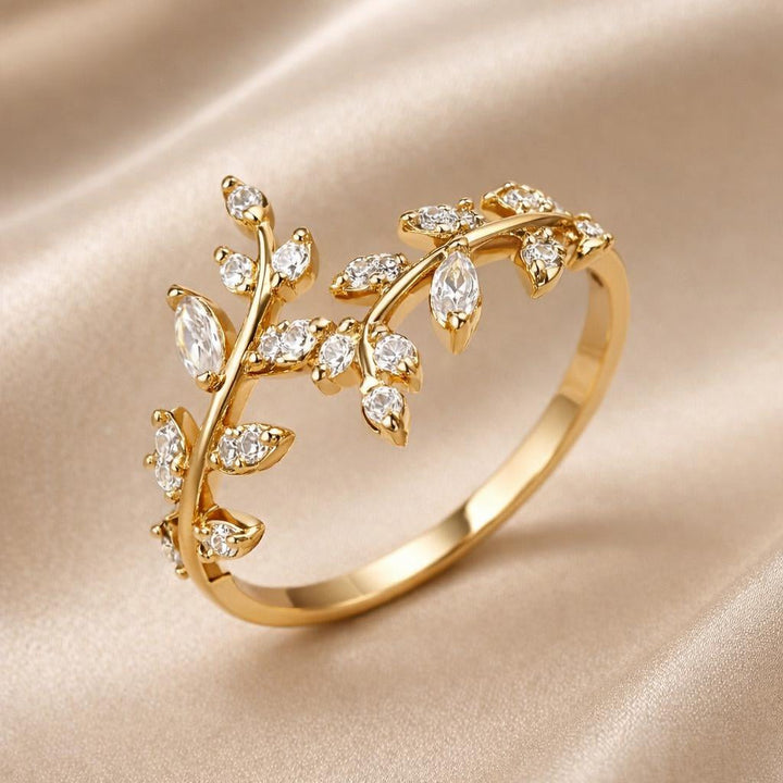 White Gold Screw Ring with Cubic Zirconia