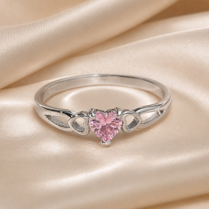Rosalie: White Gold Ring with Heart-Shaped Cubic Zirconia