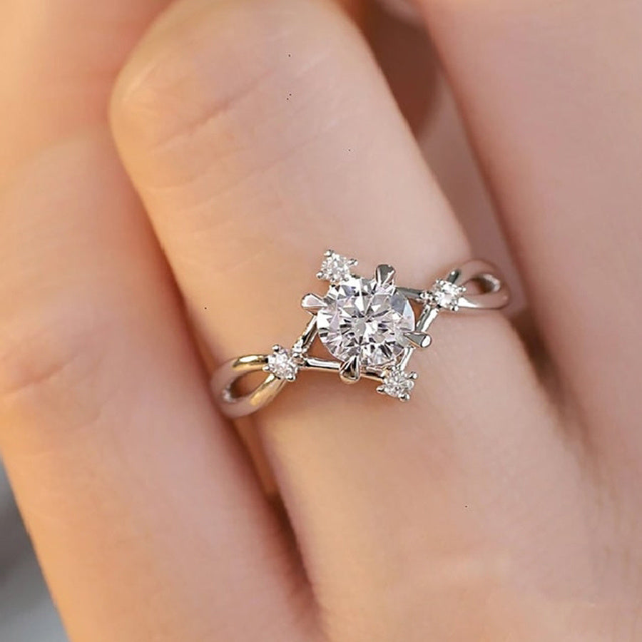 Zirconia ring with white gold plating