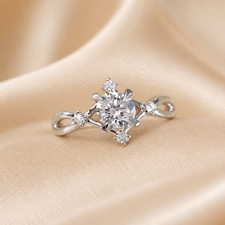 Zirconia ring with white gold plating