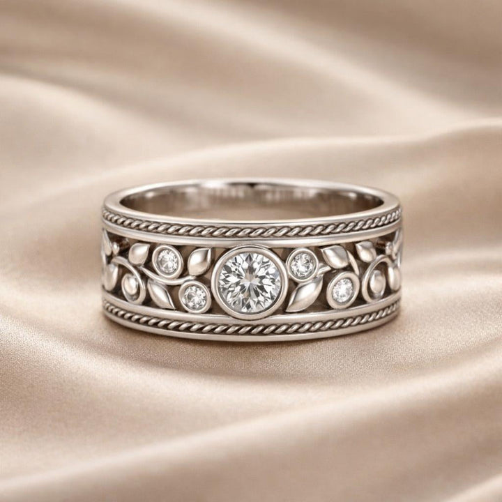 Elegant white gold ring with cubic zirconia