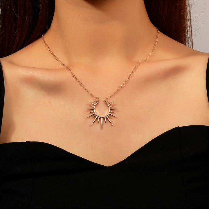 White gold sunflower-shaped pendant with necklace